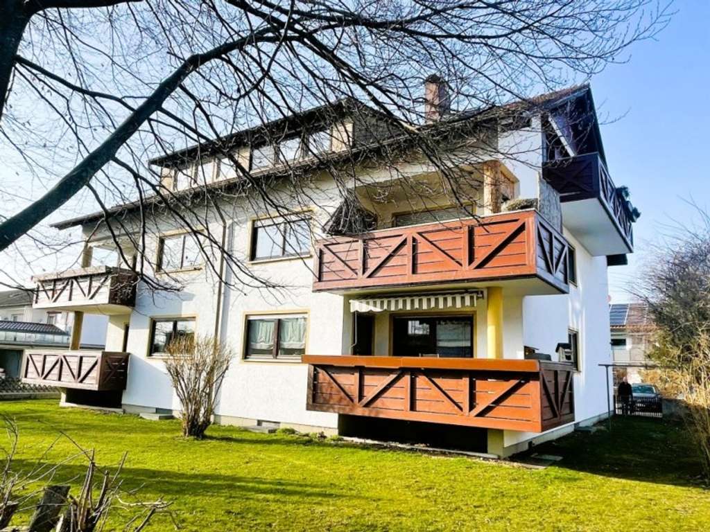 Immobilie in Buchloe - SCHICKE - GERÄUMIGE 3/4 ZIMMER-ETW mit großem BALKON in RUHIGER WOHNLAGE von BUCHLOE! - Bild 0