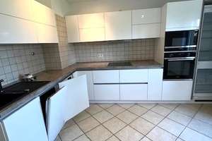 Charmante 2-Zimmer-Wohnung im Erdgeschoss/Souterrain mit großer Terrasse und Blick ins Grüne! – Zugspitzstraße 5, 65199 Dotzheim, Wiesbaden – Vorschaubild 6