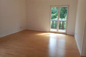 Schöne, helle 3-Zimmer-Wohnung mit überdachtem Balkon und Garage  in Wiesbaden Sonnenberg – Danziger Str. 76, 65191 Sonnenberg, Wiesbaden – Vorschaubild 4