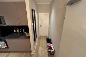 Im Zentrum von Wiesbaden: Möblierte 2-Zimmer-Wohnung mit Einbauküche – Bärenstr. 1-3, 65183 Mitte, Wiesbaden – Vorschaubild 5