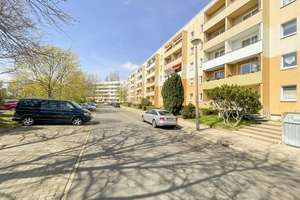 **Wohnglück auf 2 Zimmern - frisch saniert & mit Balkon** – 39128 Neustädter Feld, Magdeburg – Vorschaubild 4