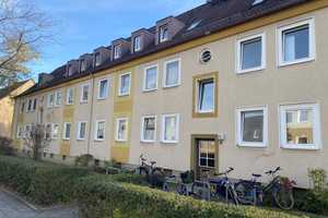 Schicke 1,5-Zimmer-DG-Wohnung mit Tageslichtbad – Nibelungenstr. 26, 38112 Braunschweig – Vorschaubild 1