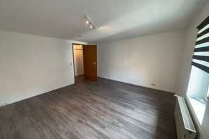 Teilweise renoviert! 2 Zimmer-Dachgeschosswohnung in Vohwinkel – Möbecker Straße 19, 42327 Elberfeld West, Wuppertal – Vorschaubild 6