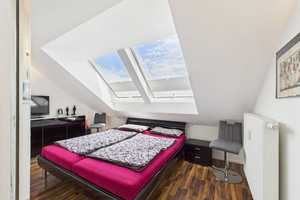 Lichtdurchflutete Dachgeschosswohnung mit Süd-Loggia in München-Untermenzing – München – Vorschaubild 17
