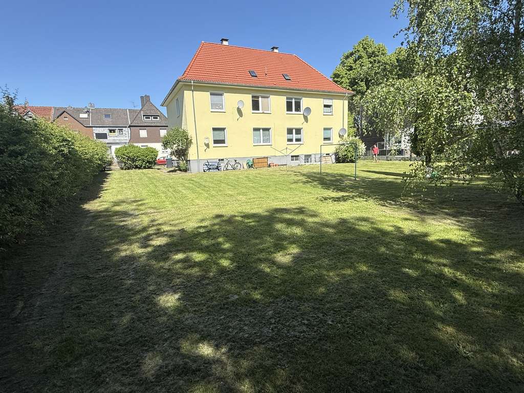 Immobilienpaket in Castrop-Rauxel.  7 freistehende Häuser mit sehr großen Grundstücken (Erbpacht)
