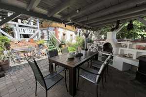 🏡🍀Hochwertig Saniertes Bauernhaus mit Garage, Partyraum, Garten und Terrassen – Wetteraukreis – Vorschaubild 3