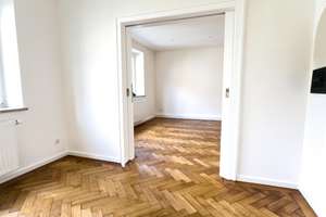 ***Charmante Altbauwohnung in Bestlage mit Kamin & Balkon ins Grüne*** – Die vollständige Adresse der Immobilie erhältst du vom Anbieter., 81679 Altbogenhausen, München – Vorschaubild 6