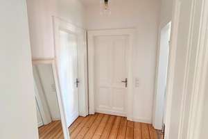 Wohnen mit Flair: Kernsanierte Altbauwohnung mit Küche und Dachterrasse – Ruhrtalstraße 413, 45219 Kettwig, Essen – Vorschaubild 6