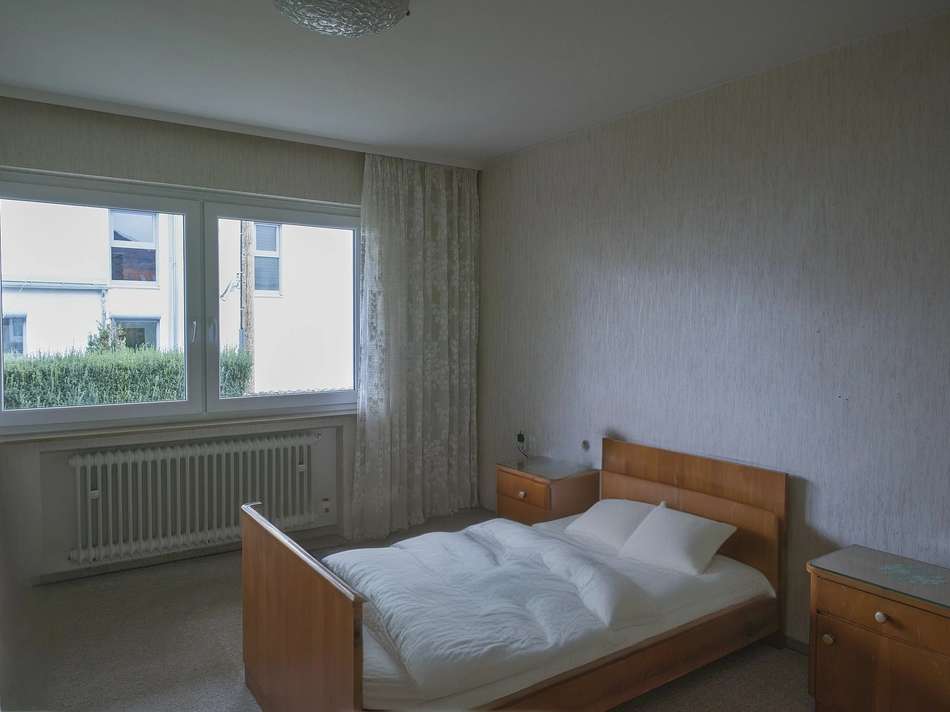 Schlafzimmer (EG)