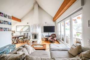 Oberkassel Rheinnähe: Top-Level, 5 Räume, Kamin, Stellplatz – Die vollständige Adresse der Immobilie erhältst du vom Anbieter., 40549 Oberkassel, Düsseldorf – Vorschaubild 7