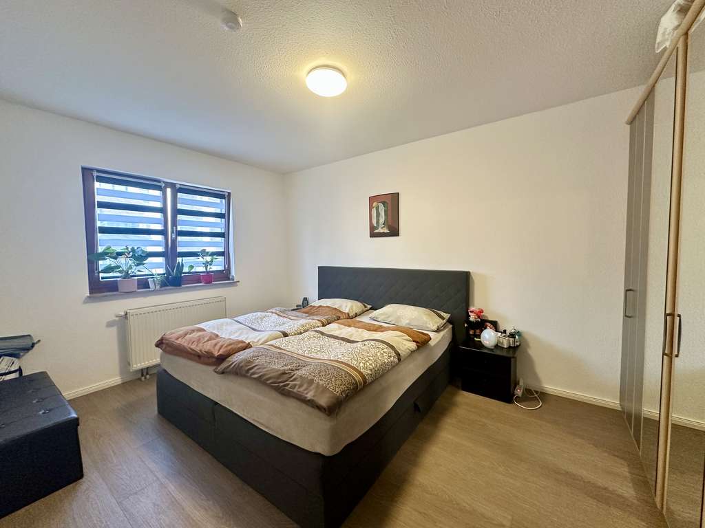 Immobilie in Oelsnitz/Erzgeb. - Attraktive Kapitalanlage mit soliden Mieteinnahmen – 3-Zimmer-Terrassenwohnung in Oelsnitz - Bild 3