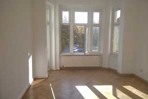 Tolle 4-Zimmer-Wohnung mit Balkon in der Alten Neustadt. – Lorenzweg 4, 39106 Magdeburg – Vorschaubild 1