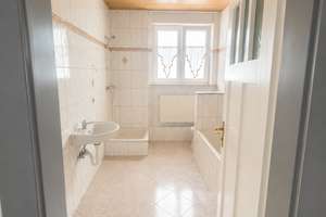 Ein Zuhause mit Gartenflair – großzügige Altbauwohnung mit Wintergarten & Terrasse – 67065 Mundenheim, Ludwigshafen am Rhein – Vorschaubild 10