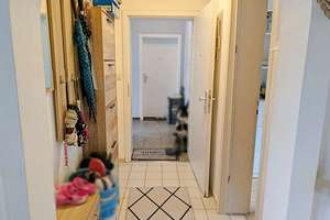 Charmante Erdgeschoss 2-Zimmer-Eigentumswohnung mit 51 m² Wohnfläche inkl. Balkon & Kellerabteil – 50999 Sürth, Köln – Vorschaubild 9