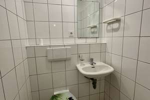 Frisch renovierte 4-Zimmer Wohnung mit Wintergarten in der Südstadt ! – Kleine Düwelstraße 15, 30171 Südstadt, Hannover – Vorschaubild 15