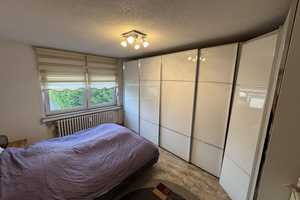 Schöne 4-Zimmer-Wohnung mit 105 m², 2 Balkonen & Garage in Duisburg-Huckingen 
 – Die vollständige Adresse der Immobilie erhältst du vom Anbieter., 47259 Huckingen, Duisburg – Vorschaubild 9