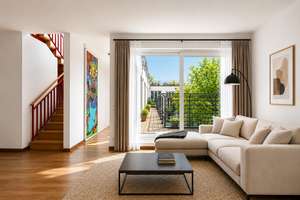 Bezugsfreie 3-Zi.-Penthousewohnung mit Terrasse und Stellplatz nahe Boxhagener Platz