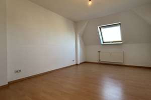 Tageslichtbad mit Wanne – Wolfenbütteler Straße 20, 39112 Sudenburg, Magdeburg – Vorschaubild 3