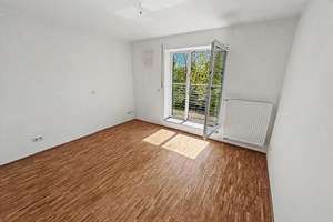 Haus-im-Haus-Konzept! Top gepflegte Immobilie in Regensburg/Steinweg – Die vollständige Adresse der Immobilie erhältst du vom Anbieter., 93059 Steinweg-Pfaffenstein, Regensburg – Vorschaubild 8
