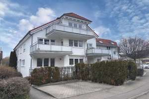 Freie 2-Zimmer Wohnung mit großem Balkon und Stellplatz in S-Hofen!