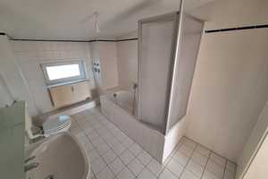 Über den Dächern der Stadt - Tolle Dachgeschosswohnung mit EBK! – Ackerstraße 18A, 39112 Magdeburg – Vorschaubild 13