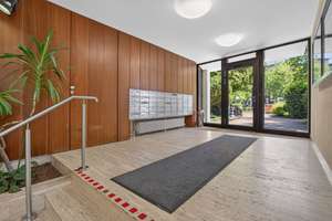 Hochwertige 4-Zimmer-Terrassenwohnung auf zwei Ebenen, Tiefgarage und Dachpool in Göggingen – Die vollständige Adresse der Immobilie erhältst du vom Anbieter., 86199 Göggingen-Nordost, Augsburg – Vorschaubild 38