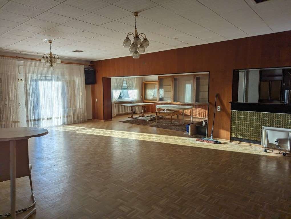 Immobilie in Petershagen - Mehrgenerationenhaus mit großer PV-Anlage - Bild 2