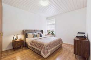 Vielseitiges Wohnerlebnis – 2-Zimmer-Wohnung plus 19 m² Extra-Raum im Dachgeschoss