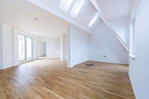Traumhafte 3-Zimmer Dachgeschosswohnung mit Terrasse und Seeblick