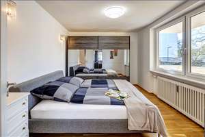 Möbliert: Schöne, ruhige und helle Südwest-Wohnung in Laim – Die vollständige Adresse der Immobilie erhältst du vom Anbieter., 80686 St. Ulrich, München – Vorschaubild 3