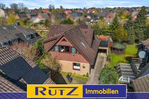 Ganderkesee | Großes Einfamilienhaus mit Einliegerwohnung in Hinterbebauung mit Garage & Loggia – Die vollständige Adresse der Immobilie erhältst du vom Anbieter., 27777 Ganderkesee – Vorschaubild 1