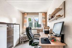 Gepflegtes Zweifamilienhaus mit Garage in beliebter Lage von Bremen-Grohn – Die vollständige Adresse der Immobilie erhältst du vom Anbieter., 28759 Grohn, Bremen – Vorschaubild 12