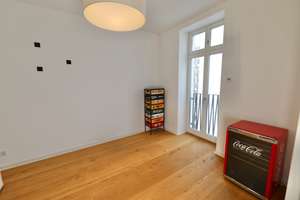 BESTLAGE NAHE KU'DAMM & KADEWE - WOHNEN & ARBEITEN ODER FÜR FAMILIE - MIT AUFZUG, TERRASSE & SAUNA – Nürnberger Straße 19 bb, 10789 Charlottenburg, Berlin – Vorschaubild 20