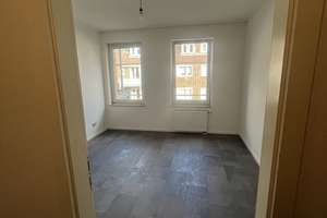 Stilvolle, vollständig renovierte 2-Zimmer-Wohnung mit Balkon und Einbauküche in Hamburg – Die vollständige Adresse der Immobilie erhältst du vom Anbieter., 22045 Tonndorf, Hamburg – Vorschaubild 4