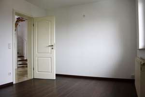 Schöne Maisonettewohnung in Leverkusen – Die vollständige Adresse der Immobilie erhältst du vom Anbieter., 51371 Bürrig, Leverkusen – Vorschaubild 5