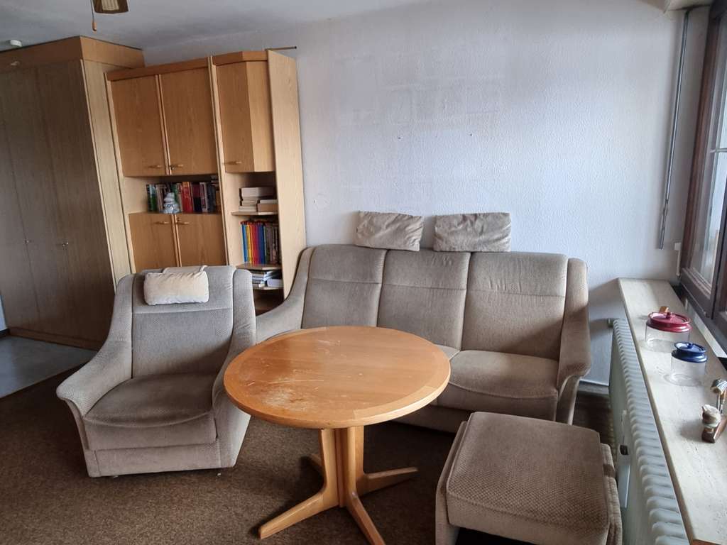 Immobilie in Weinstadt - Charmante 1-Zimmer Wohnung im 2. OG mit Garage in Weinstadt - Bild 1