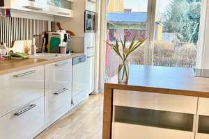 Charmantes Einfamilienhaus mit Keller, Dachterrasse u. Einbauküche in Augsburg-Haunstetten – Die vollständige Adresse der Immobilie erhältst du vom Anbieter., 86179 Haunstetten-Nord, Augsburg – Vorschaubild 7