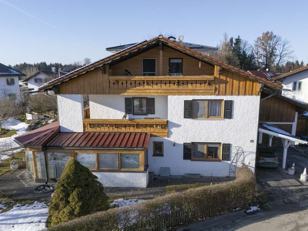Immobilie in Penzberg - Platz zum Wohnen, Bauen und Genießen, vereint in einem Haus - Bild 4