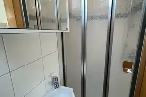 Exklusive, sanierte 2-Zimmer-Wohnung mit EBK in Stuttgart – Stuttgart – Vorschaubild 6