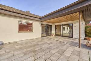 ++ Lichtdurchflutetes Architektenhaus mit Terrasse, Garten und 2 Garagen in beliebter Wohnlage ! ++ – Die vollständige Adresse der Immobilie erhältst du vom Anbieter., 76877 Offenbach an der Queich – Vorschaubild 18