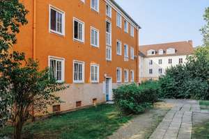 Kleine Wohnung am Klieversberg // EG Rechts – 38440 Stadtmitte (Ortsteil), Wolfsburg – Vorschaubild 1