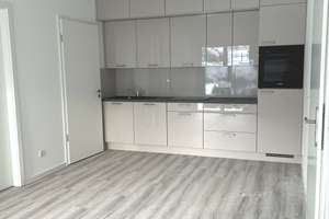 Süße 2-Zimmer-Wohnung mit Terrasse & Blick in den grünen Innenhof – Grünauer Straße 28, 12524 Altglienicke, Berlin – Vorschaubild 4