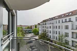 Anlageimmobilie im Bötzowviertel Investieren Sie in eine schöne 2-Zimmer-Wohnung mit Balkon – Bernhard Lichtenberg Straße 13, 10407 Berlin – Vorschaubild 3