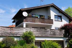 Sonniges Einfamilienhaus zum renovieren, mit herrlichem Grundstück in leichter Süd-Hanglage! – München (Kreis) – Vorschaubild 1