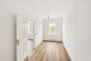 Helle 3-Zimmer-Wohnung mit Einbauküche in Berlin-Freienwalder Straße – Freienwalder Straße 20, 13359 Gesundbrunnen, Berlin – Vorschaubild 3