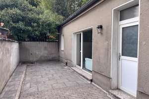 Anbau, eigene Terrasse, wie Bungalow! Wohnbereich gefliest, alles frisch weiß! – 46049 Lirich-Nord, Oberhausen – Vorschaubild 2