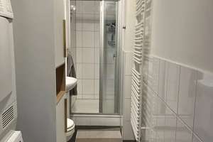 Fully furnished at top location in Maxvorstadt: Bright 2-Room Flat near U-Bahn (St.-Benno-Viertel) – Die vollständige Adresse der Immobilie erhältst du vom Anbieter., 80335 St. Benno, München – Vorschaubild 8