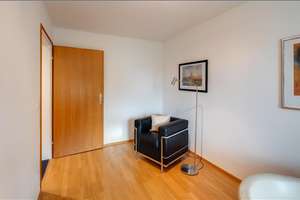 Möbliert: Ruhige 3-Zimmer Wohnung mit Wintergarten und Balkon  – Die vollständige Adresse der Immobilie erhältst du vom Anbieter., 81476 Forstenried, München – Vorschaubild 8