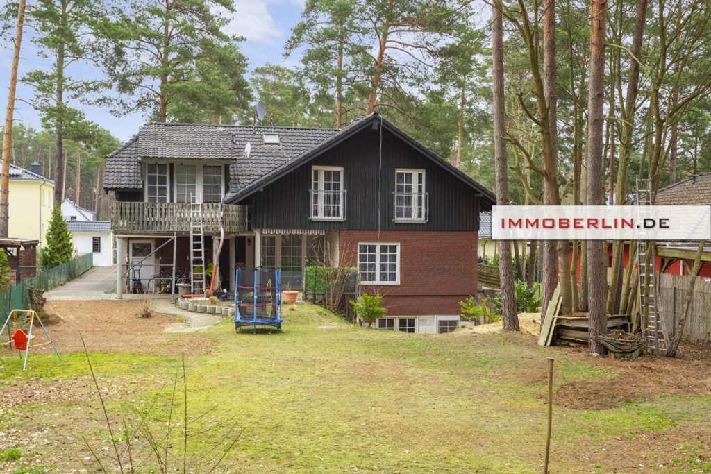 Immobilie in Beelitz - IMMOBERLIN.DE - Wunderbares Haus mit Einliegerwohnungen auf naturschönem Südwestgrundstück - Bild 1