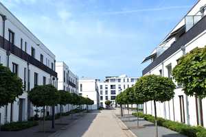 Modernes Stadthaus mit Einbauküche, Garten, Dachterrasse und Tiefgaragenstellplatz – Wolfsburg – Vorschaubild 5